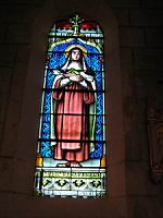 Crozet (Loire) - Nouvelle eglise - Vitrail - La Vierge Marie (01)